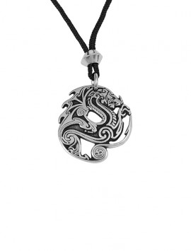 This pendant brings us to a time of heroism and valor.